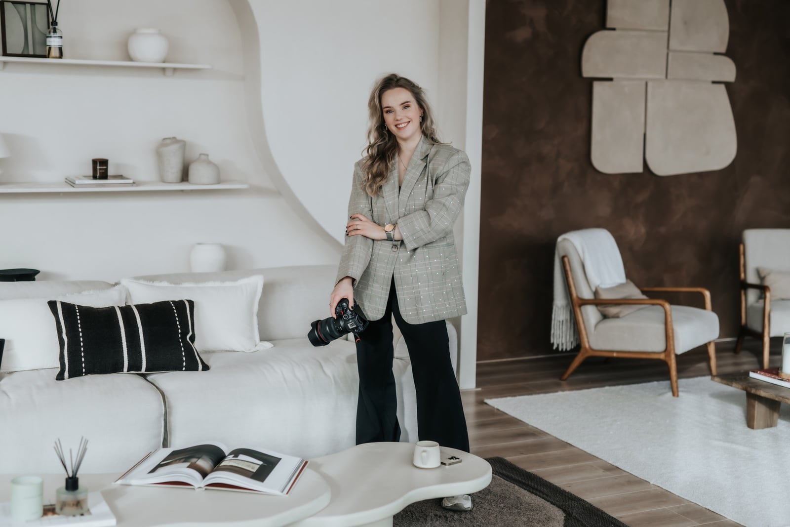 Mieke Leemans van StudioMieke met haar camera